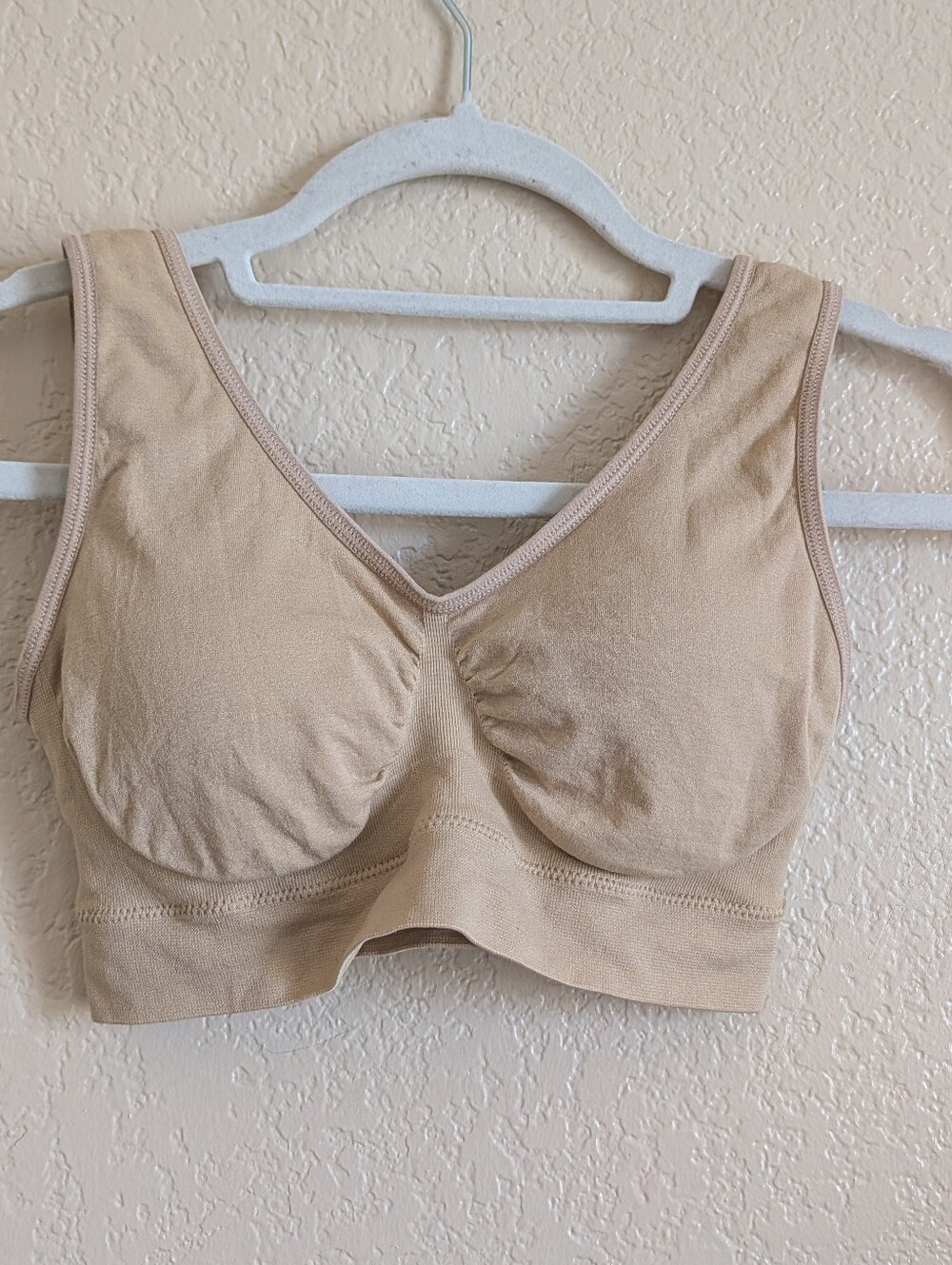 NWOT Seamless Comfort Bralette Tan Nude Pullover Wireless Stretch Sports Bra M
